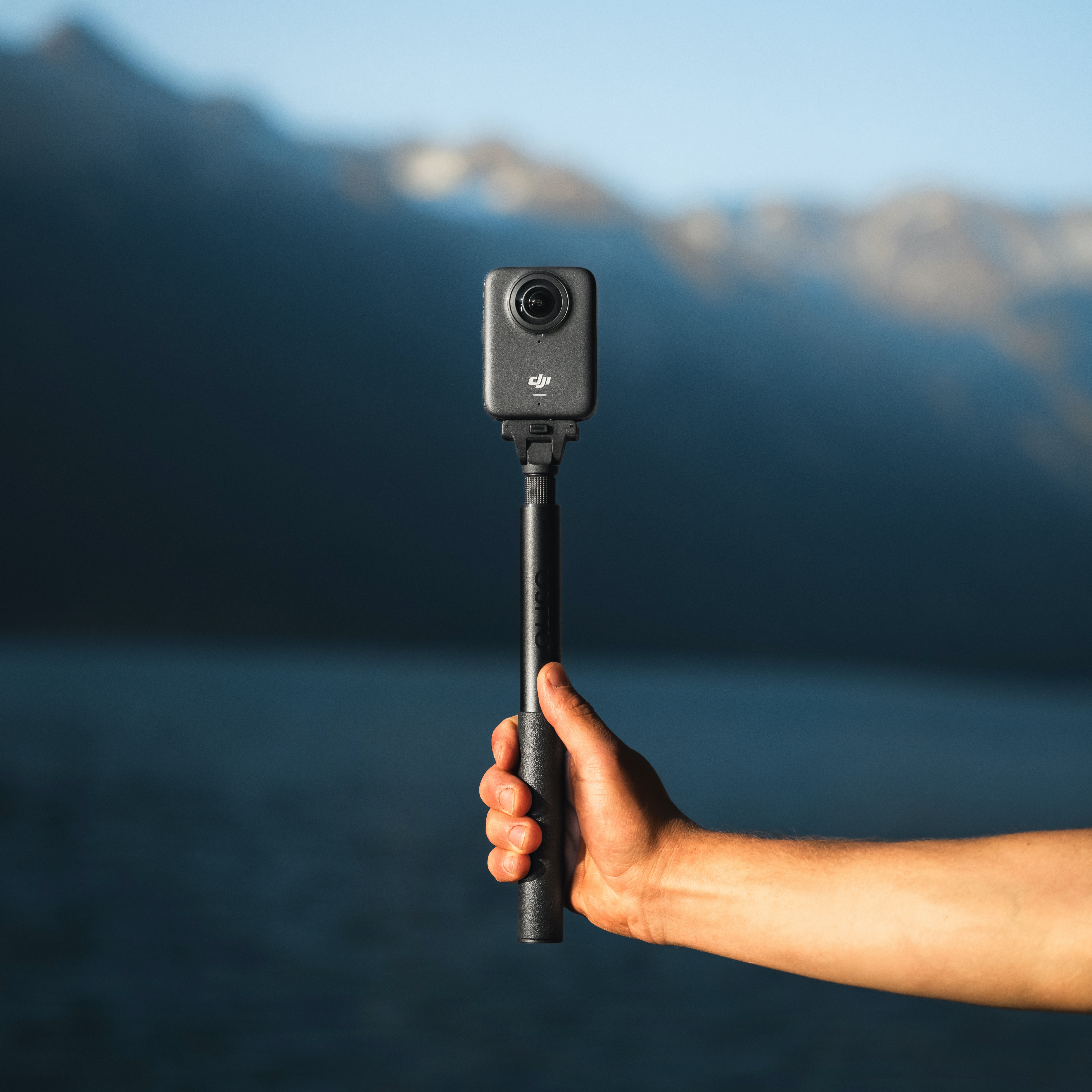 DJI Osmo 360 어드벤처 콤보